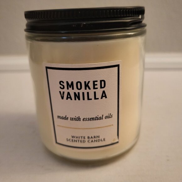 WHITE BARN ~ SMOKED VANILLA SINGLE WICK CANDLE Brand New Retired essential oils - Picture 1 of 6